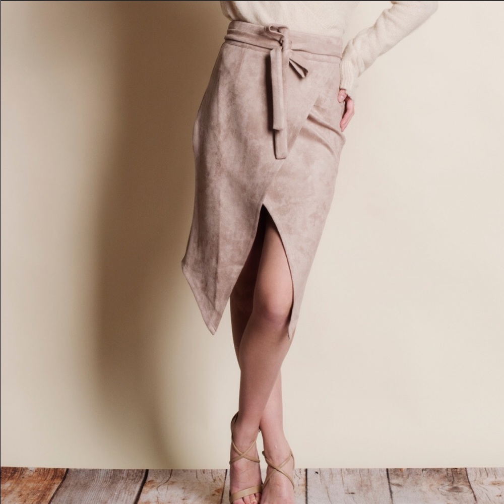 Last One‼️Nude Suede Fold Over Skirt Brand New - Picture 2 of 6